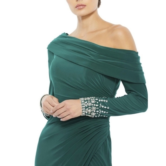 Mac Duggal Emerald Off Shoulder size 8 - Picture 3 of 4